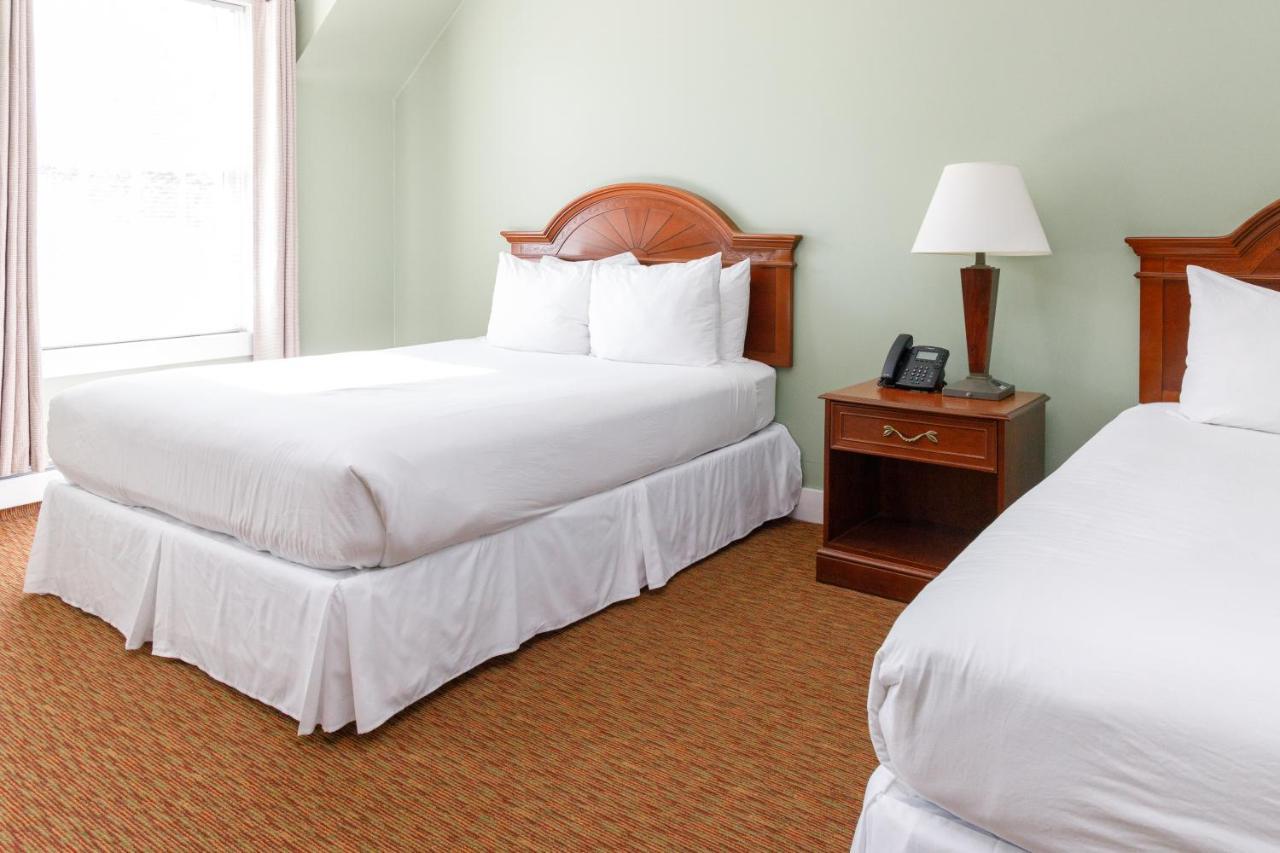 Queen Standard 2 Queen Beds Compass Rose Building
