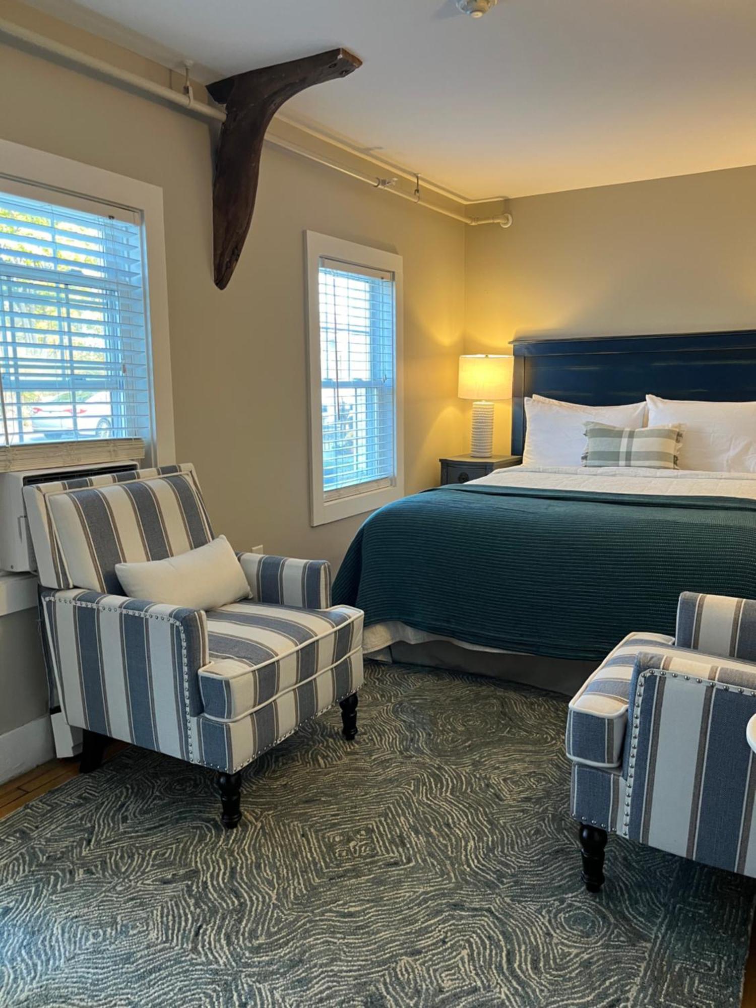 Double Room,1618829023:JPEG